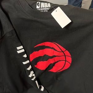 NBA Raptors Long Sleeve T-Shirt 2XL unisex NWT